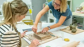 Volg een workshop keramiek in het Arnhems Keramiek Atelier