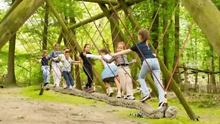Samen spelen in Speelpark Klein Zwitserland