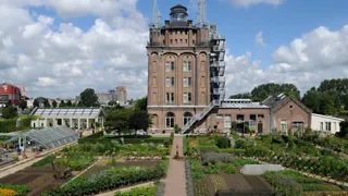 Uit eten in een bijzondere monumentale watertoren: Villa Augustus in Dordrecht