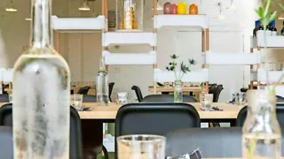 Werkplek en lunchadres in één: ontdek Café Hoog Vuur