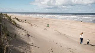 Romantisch tafelen na een lange strandwandeling bij Het Ruiterhuys in Castricum
