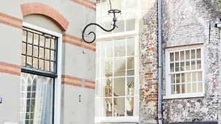 11:30 uur: Struin langs de historische Muurhuizen