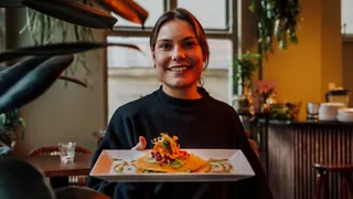 17:00 uur: Uit eten bij Bindicafé
