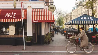 13:00 uur: Lunchen bij ARIE op de hoek