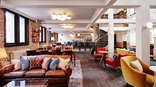 Lotti's: de huiskamer van het Hoxton Hotel