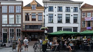 12:30 uur: Lunch in het oude Volkshuis van Zutphen