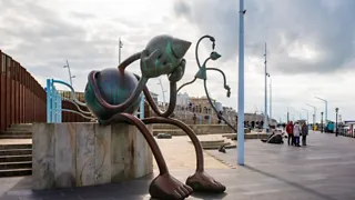 14:30 uur: Duik het bruisende vissersdorp Scheveningen in