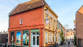14:30 uur: Volg de gedichtenroute door de poëtische stad