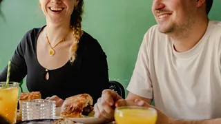 Een wereldse brunch bij Karibu