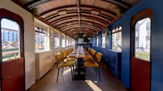 17:30 uur: Uit eten bij Eetbar De Wagon