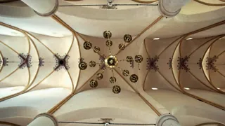 De imposante historische Bergkerk