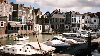 14:00 uur: Bootje huren in de Biesbosch bij bootverhuur Dordrecht
