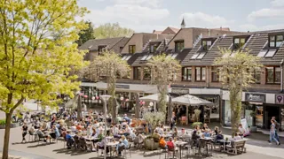 12:30 uur: Lunch bij Eigenweijs in Groesbeek