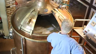 14:00 uur: Doe een Grolsch Brouwerij Tour