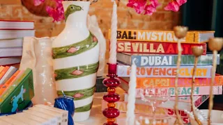 10:00 uur: Koffie en taart tussen de bloemen bij Koffiebar Flossy