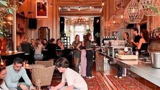13:00 uur: Lunchen in de tropische huiskamer van Leiden: Paco Ciao