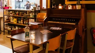 18:00 uur: Uit eten en borrelen bij het Concerthuis  