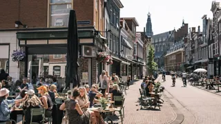 10:00 uur: Een kleurrijk groen ontbijtje bij ByLima